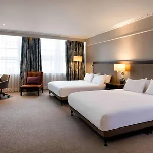 **** Otel Hilton Carlton Birleşik Krallık