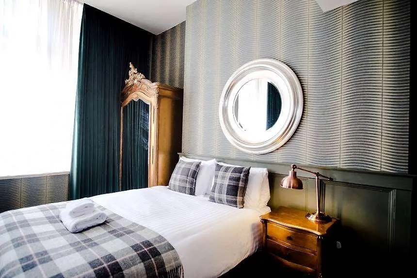 ***  The Coal Exchange Hotel Cardiff Regno Unito